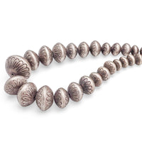 Late 20th Century Native American Hand-Chased Sterling Silver Graduated Navajo Pearls Bead Necklace