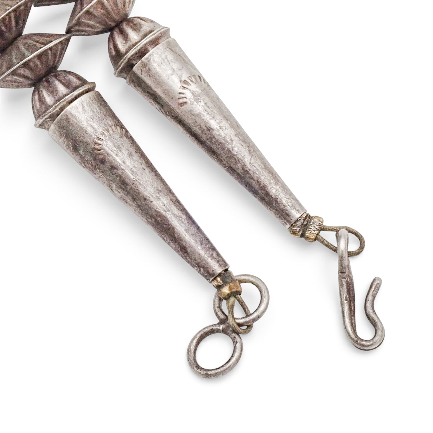 Late 20th Century Native American Hand-Chased Sterling Silver Graduated Navajo Pearls Bead Necklace