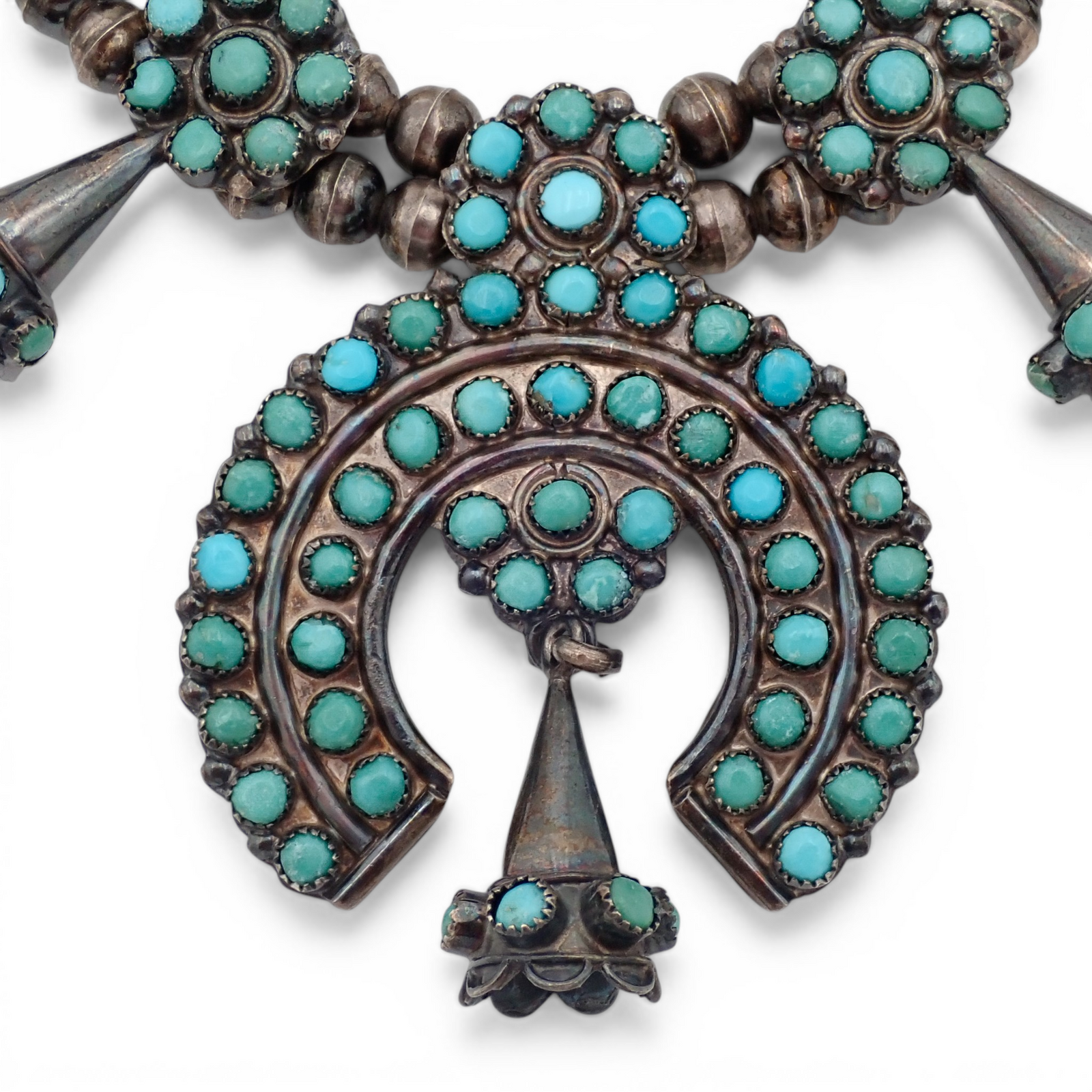 Mid-Century Zuni Turquoise Snake Eye Cluster Bell-Shaped Squash Blossom Necklace