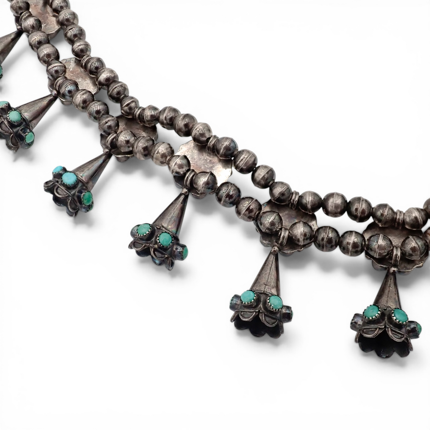 Mid-Century Zuni Turquoise Snake Eye Cluster Bell-Shaped Squash Blossom Necklace