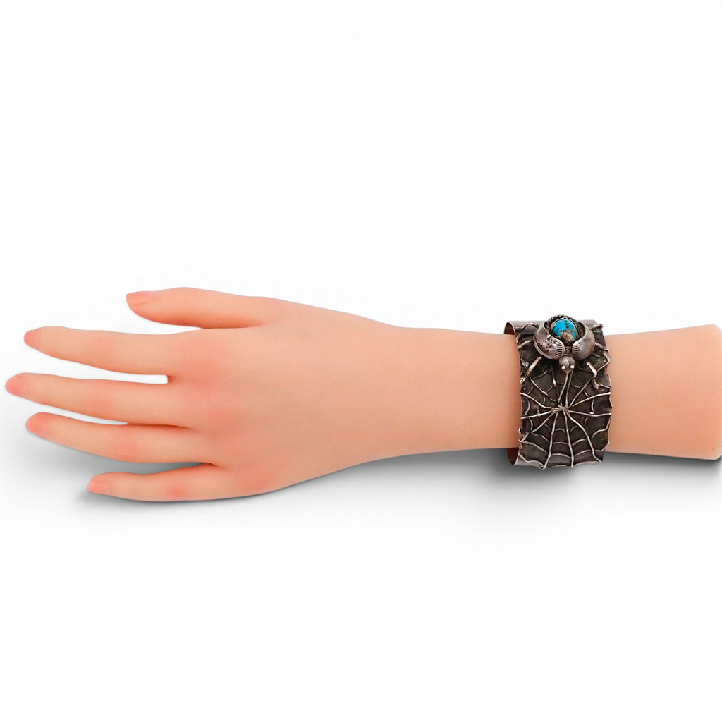 1970s Southwestern Navajo Kingman Turquoise Spider Sterling Silver Raised Web Shank Cuff Bracelet