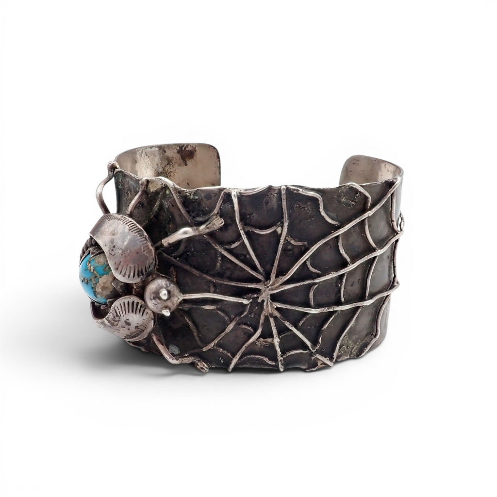 1970s Southwestern Navajo Kingman Turquoise Spider Sterling Silver Raised Web Shank Cuff Bracelet