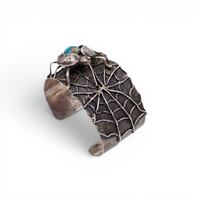 1970s Southwestern Navajo Kingman Turquoise Spider Sterling Silver Raised Web Shank Cuff Bracelet