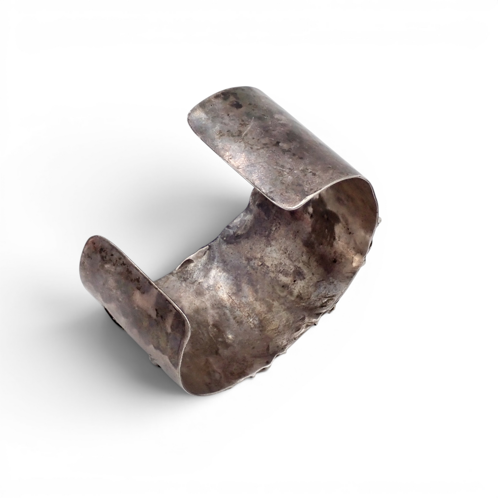 1970s Southwestern Navajo Kingman Turquoise Spider Sterling Silver Raised Web Shank Cuff Bracelet