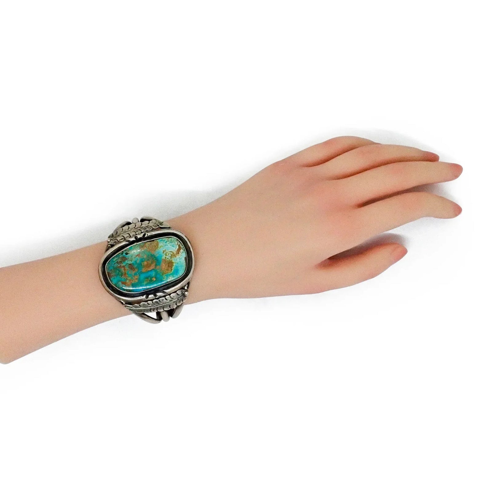 Vintage Native American Navajo Nevada Turquoise Sterling Silver Cuff Bracelet